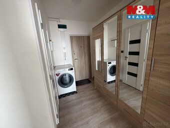 Nabízíme k prodeji světlý byt 2+kk o výměře 40 m² v osobním 