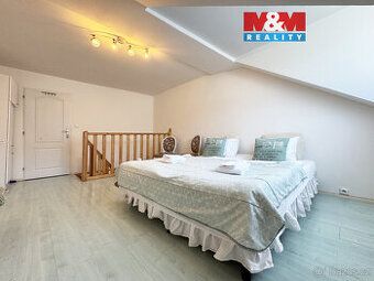 Prodam byt 102m, balkon ,panel,4+1 ,pokoje nejsou průchozí, 