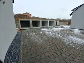 Betonové monolitické garáže na klíč. Nabízíme kompletní beto
