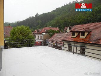 K pronájmu dvougenerační prostorný byt 3+kk (95 m2) s velkou
