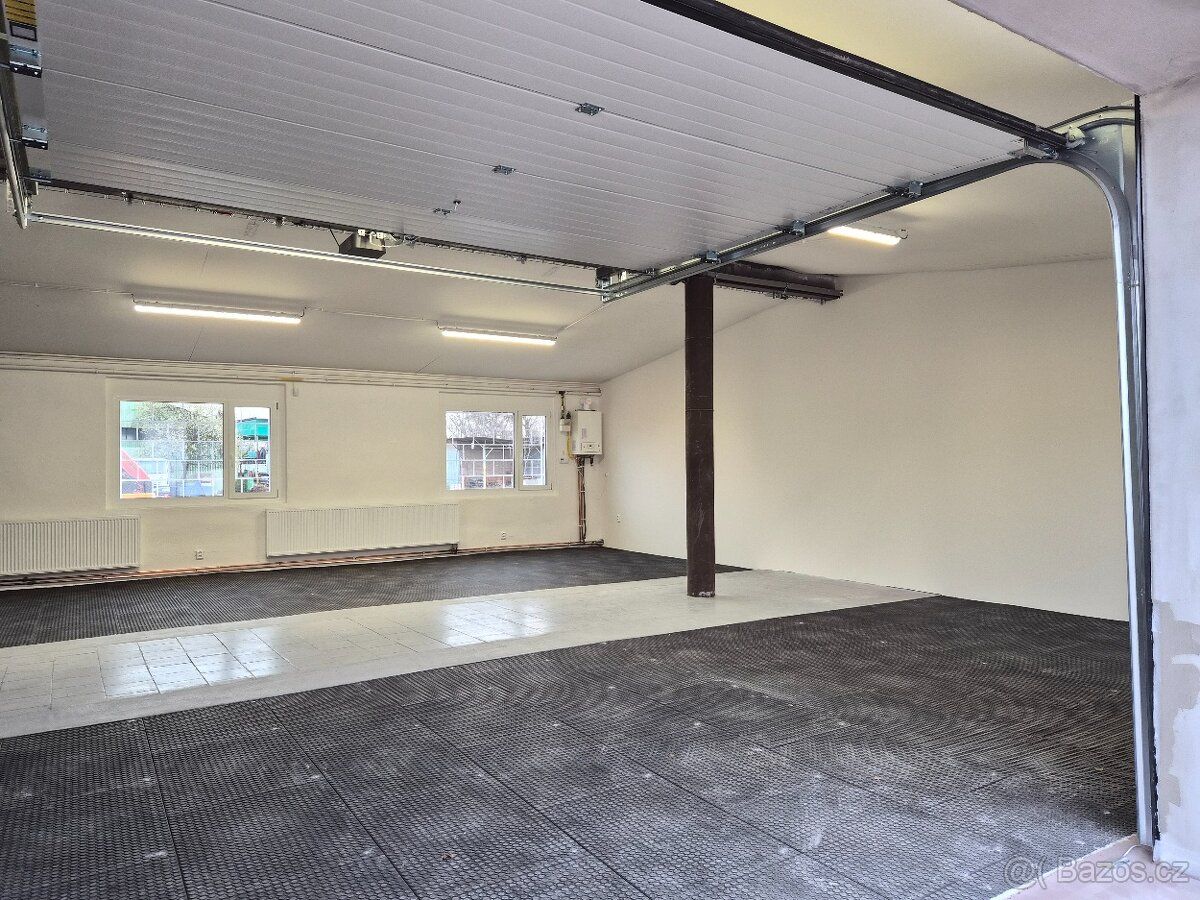 Nabízíme k pronájmu 2 samostatné nebytové prostory o velikos