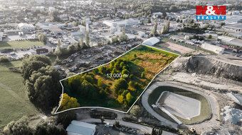 Prodej stavebního pozemku o velikosti 13.000 m² v Českých Bu