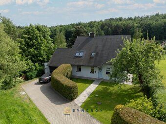 Ev.č. 00077 RODINNÝ DŮM 5+1 - JALŮVČÍ, DĚČÍN ZAHRADA • GARÁŽ