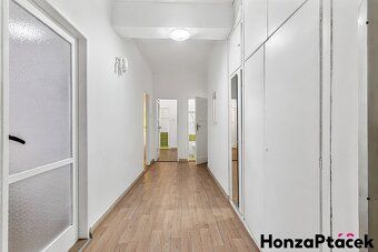 Ev.č. 15596 Nabízím byt 2+1 o ploše téměř 70 m2 ve Lvovské u