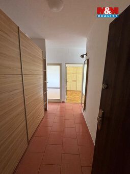 Nabízíme pronájem velmi pěkného bytu 2+1 o užitné ploše 54 m