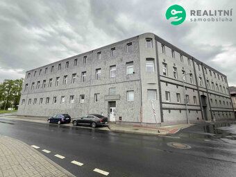 Nabízíme k pronájmu obchodní, skladové a výrobní prostory s 