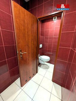 Nabízíme k pronájmu komerční prostory o velikosti cca 125 m2