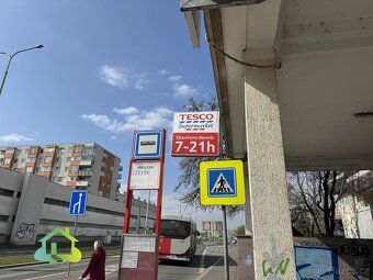 Ev.č. 00837-1 Hledáte garáž na Praze 11? Pokud ano, máme pro