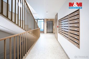 SLEVA 3% z ceny bytu pouze DO KONCE ČERVNA!! Nabízíme posled