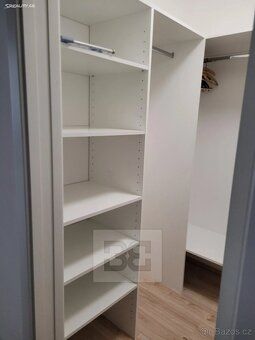 Nabízíme k dlouhodobému pronájmu moderní byt o dispozici 2+k