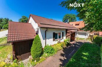 Nabízím na prodej zemědělskou usedlost (roubenka) na konci o