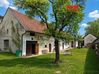 Nabízím na prodej zemědělskou usedlost (roubenka) na konci o