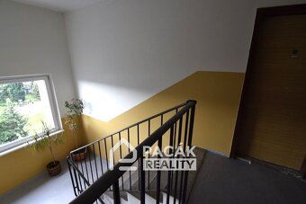 Ev.č. 00837 Nabízíme k pronájmu zrekonstruovaný světlý byt o