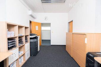 Nabízíme k pronájmu kancelář Praha Prosecká. Jedná se o kanc