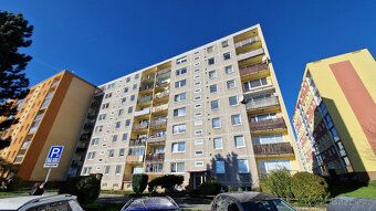 Prodám světlý a prostorný byt 4+1+ jídelna ve 4. NP panelové