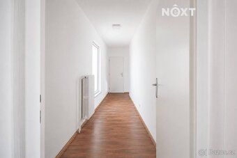 Pronájem prostorného bytu 3+1, 110 m², Zlín – ulice L. Váchy