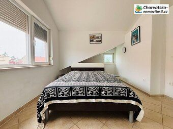 Novalja, ostrov Pag – penthouse apartmán 65,23 m², 2 terasy,