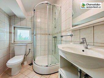 Novalja, ostrov Pag – penthouse apartmán 65,23 m², 2 terasy,