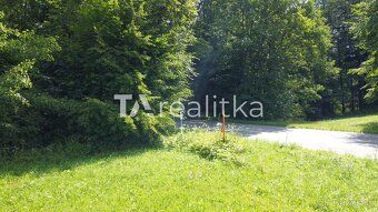 Nabízíme k prodeji stavební pozemek o výměře 1.440 m2 v podh