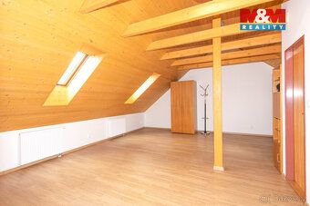 Tento multifunkční objekt o celkové ploše 470 m² se nachází 