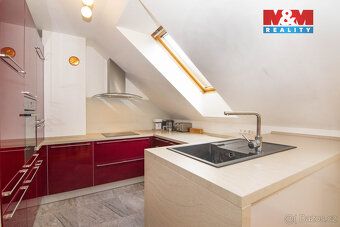 Tento multifunkční objekt o celkové ploše 470 m² se nachází 