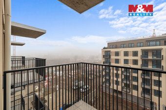 Pronájem krásného světlého bytu 1+kk (užitná plocha 37 m²) v