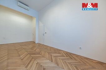 Nabízíme k pronájmu reprezentativní kancelářské prostory o v