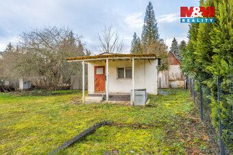 Nabízíme k prodeji zahradu o rozloze 702 m², ideální pro sta