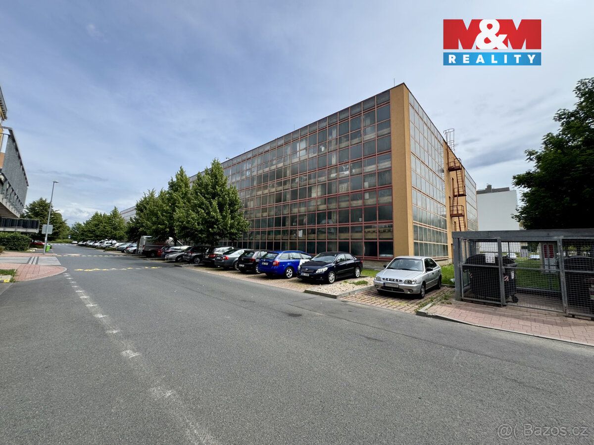 Prodej garážového stání o ploše 16 m² v Praze 9 - Střížkově,