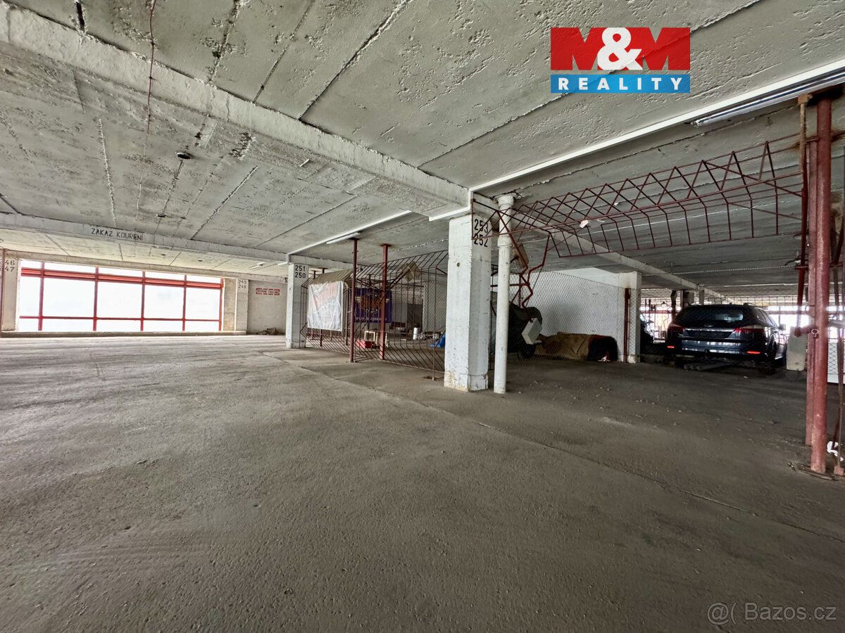 Prodej garážového stání o ploše 16 m² v Praze 9 - Střížkově,