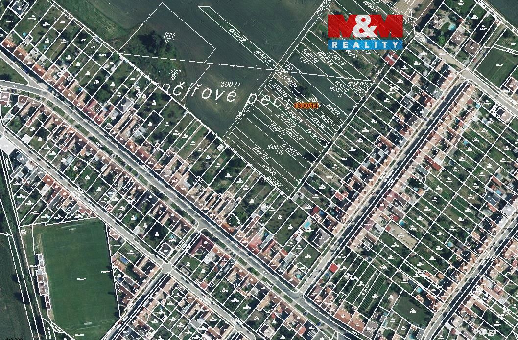 Prodej pozemku o výměře 163 m2 v katastru obce Lanžhot. Jedn