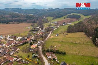Nabízíme k prodeji pozemek k bydlení, s plochou 901 m² a pod