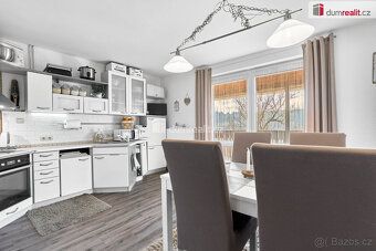 uvedená cena je vč. právního servisu a provize RK, Dumrealit