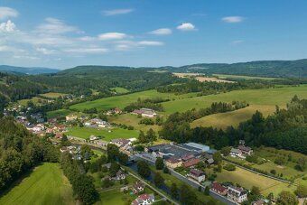 Prodej pozemku Úpice, okres Trutnov.
Pozemek o rozloze 5361 