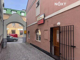 Exkluzivně nabízíme k pronájmu komerční prostor ve zrekonstr