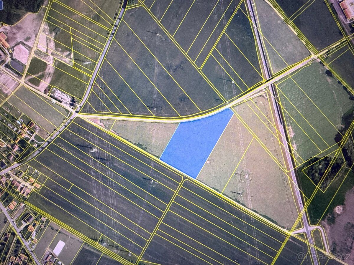 Prodám ornou půdu v Senticích Brno venkov.LV 701 23999m2. př