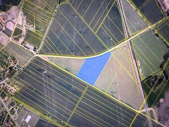 Prodám ornou půdu v Senticích Brno venkov.LV 701 23999m2. př