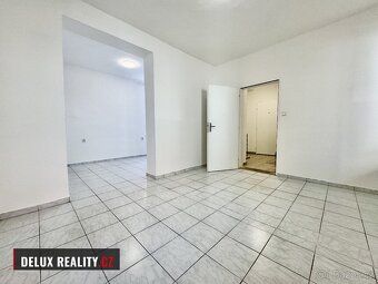 Nabízíme k pronájmu komerční prostor o ploše 24 m² v 1. NP z