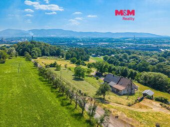Jedná se o pozemek (1019 m2) v územním plánu vedený jako plo