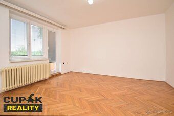 Nabízíme k dlouhodobému pronájmu skvěle řešený cihlový byt s