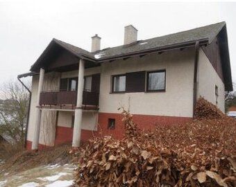 Prodám dům v Červeným Kostelci o velikosti 4+1 se stodolou a