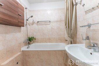 Ev.č. 00881 Podkrovní byt 2+kk, Orebitská, Praha 3 — Žižkov 