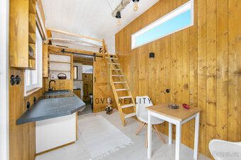 Na prodej nedodělaný modulový dům 66m2 se třemi ložnicemi, c