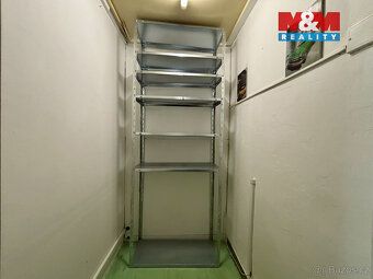 Nabízíme k prodeji krásný byt o dispozici 2+1 a celkové výmě
