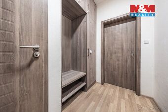 Nabízíme k prodeji prostorný a světlý byt 3+kk o užitné ploš