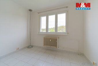 Nabízíme prodej bytu 3+1 s lodžií v sedmém patře panelového 