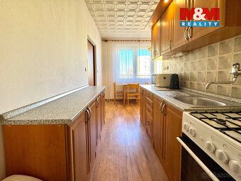 Nabízíme k pronájmu prostorný byt o dispozici 4+1 na sídlišt