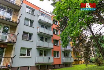 Nabízíme k prodeji atypický byt o dispozici 3+1 s užitnou pl