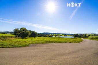 V exkluzivním zastoupení Vám nabízíme k prodeji rovinatý a o