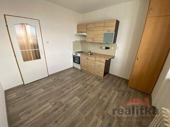 Nabízíme k dlouhodobému pronájmu byt 1+1 o výměře 38 m² v Op